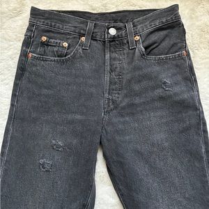 Black Levi’s 101 Skinny
